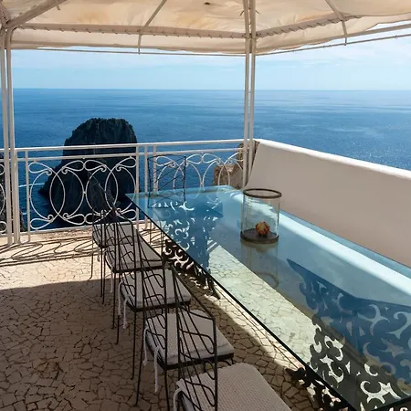 Nanni With Pool Overlooking Faraglioni Rocks Villa Capri